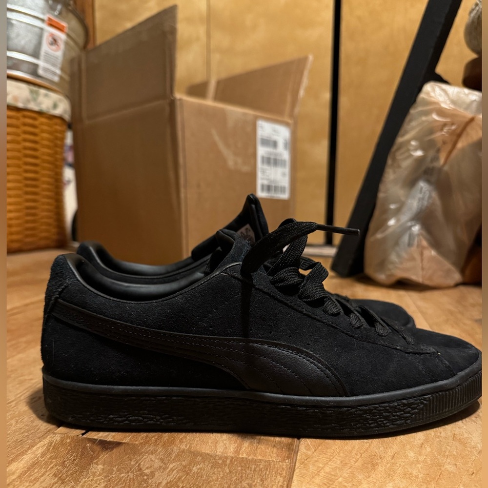 Men’s Puma size 9.5